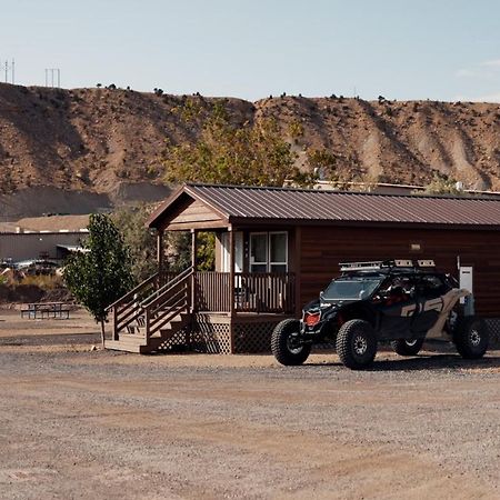 Отель Castle Gate Rv Park Хелпер Экстерьер фото